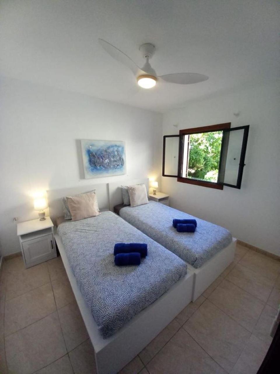 Victoria Court 2 - Lovely Apartment 65 Лос Кристианос Экстерьер фото